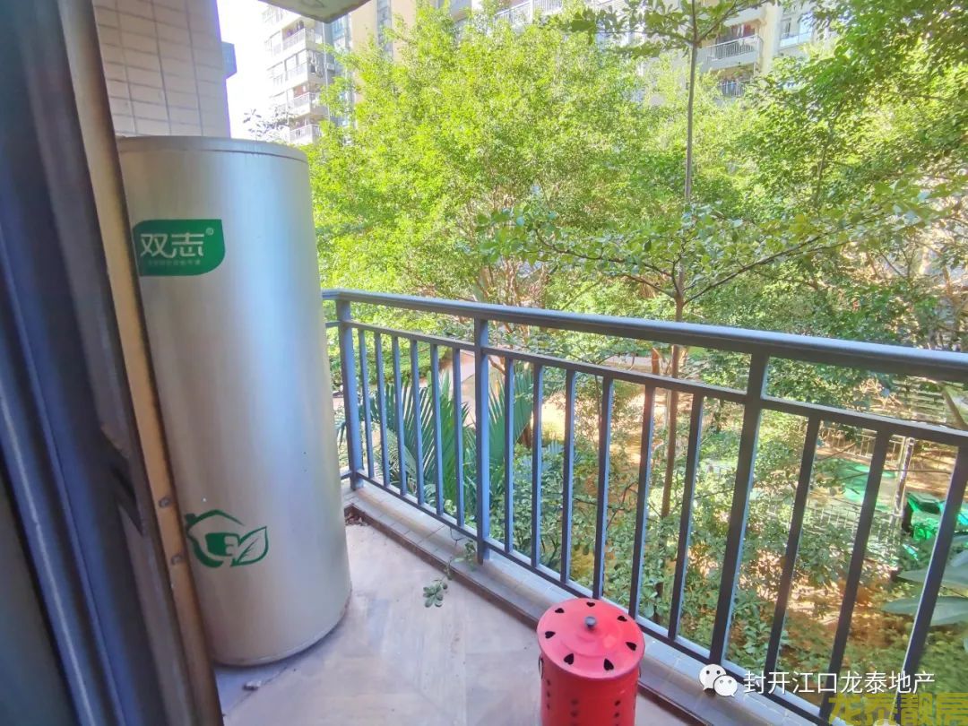 香槟一号 送130方大平台 空中大花园