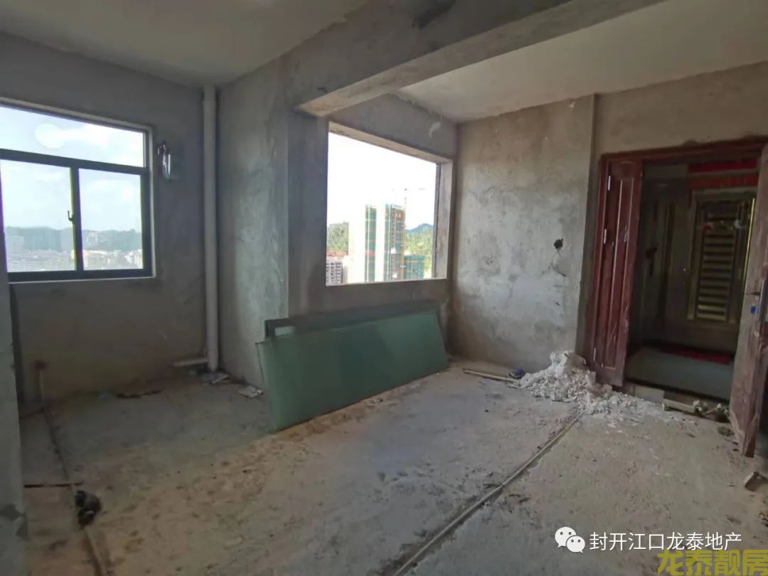 新收笋盘 香槟一号电梯20楼