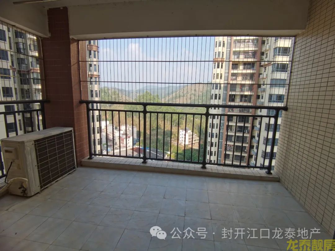 星河国际 124平大三房出售 厅大房宽