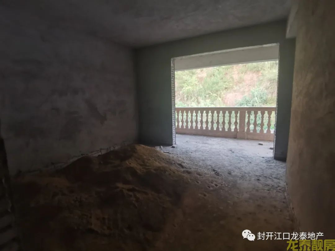 河南城区一线临街4层半自建房整栋出售