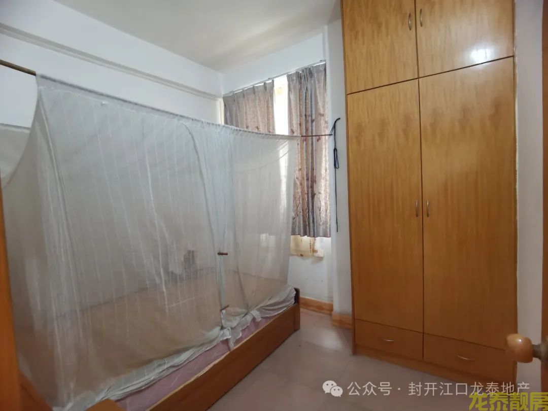 河南自建房三陈半 门前大路宽 