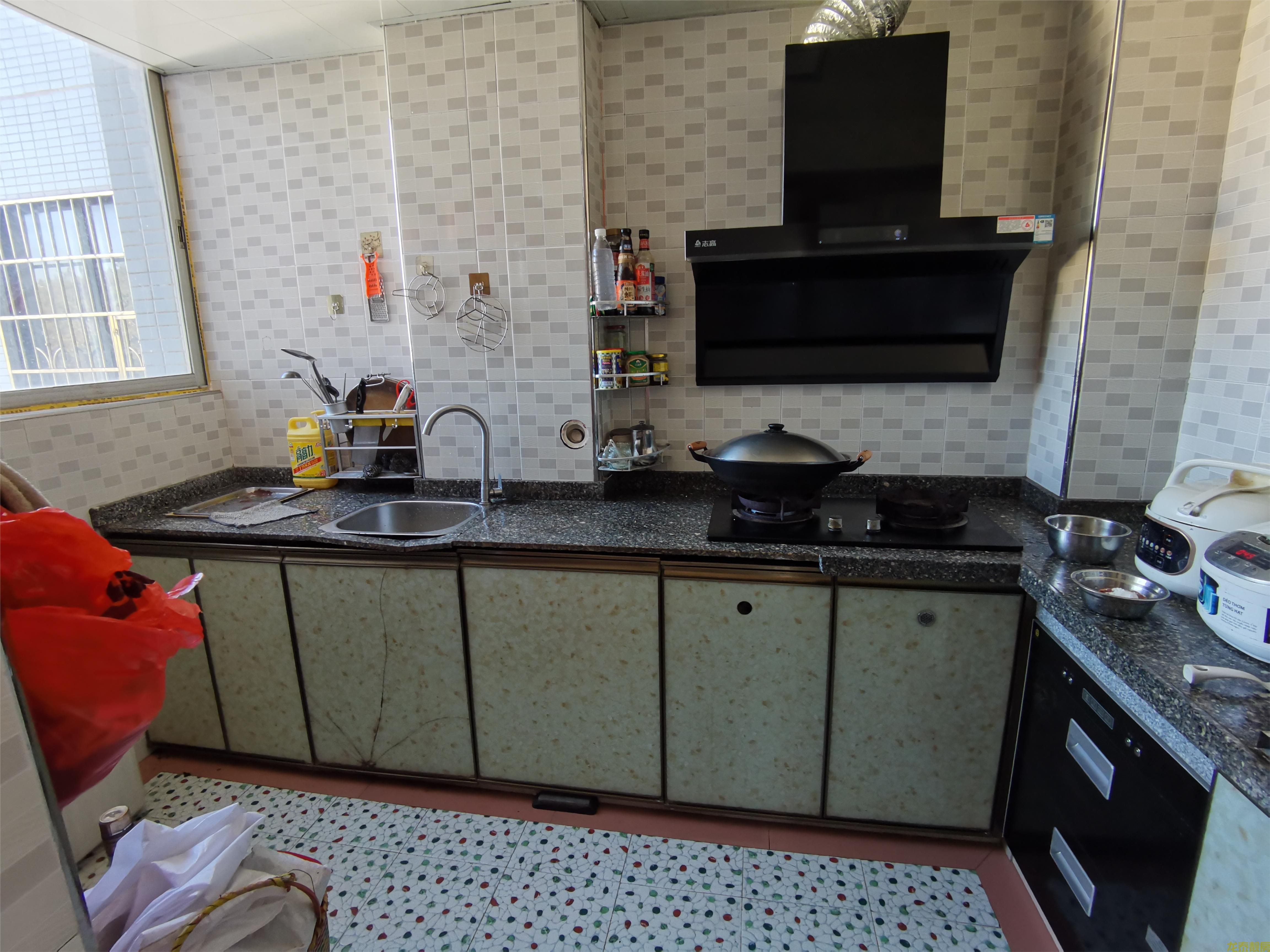 老城区颐景海湾电梯靓房