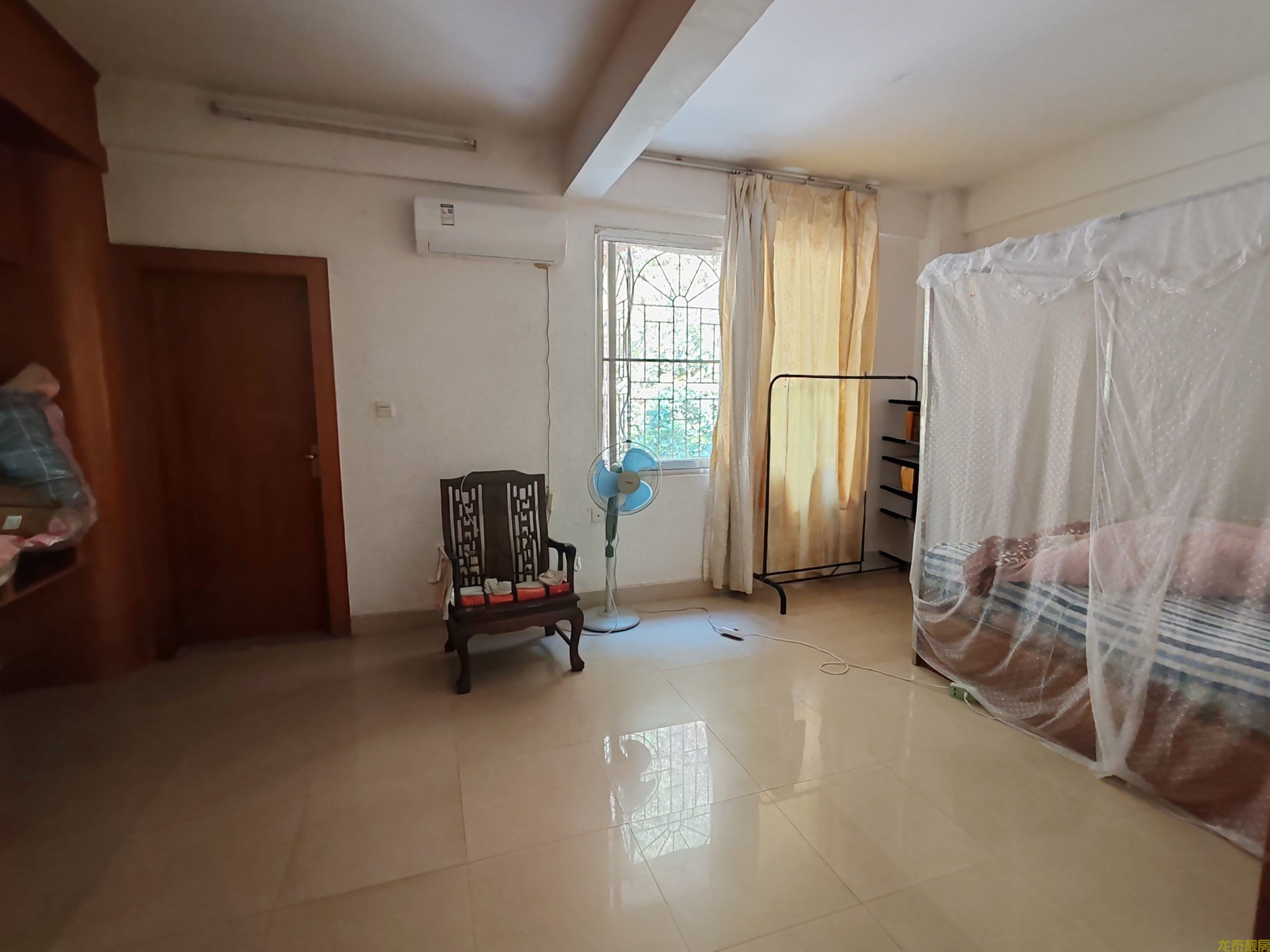 江口城区三层半自建房带前后花园