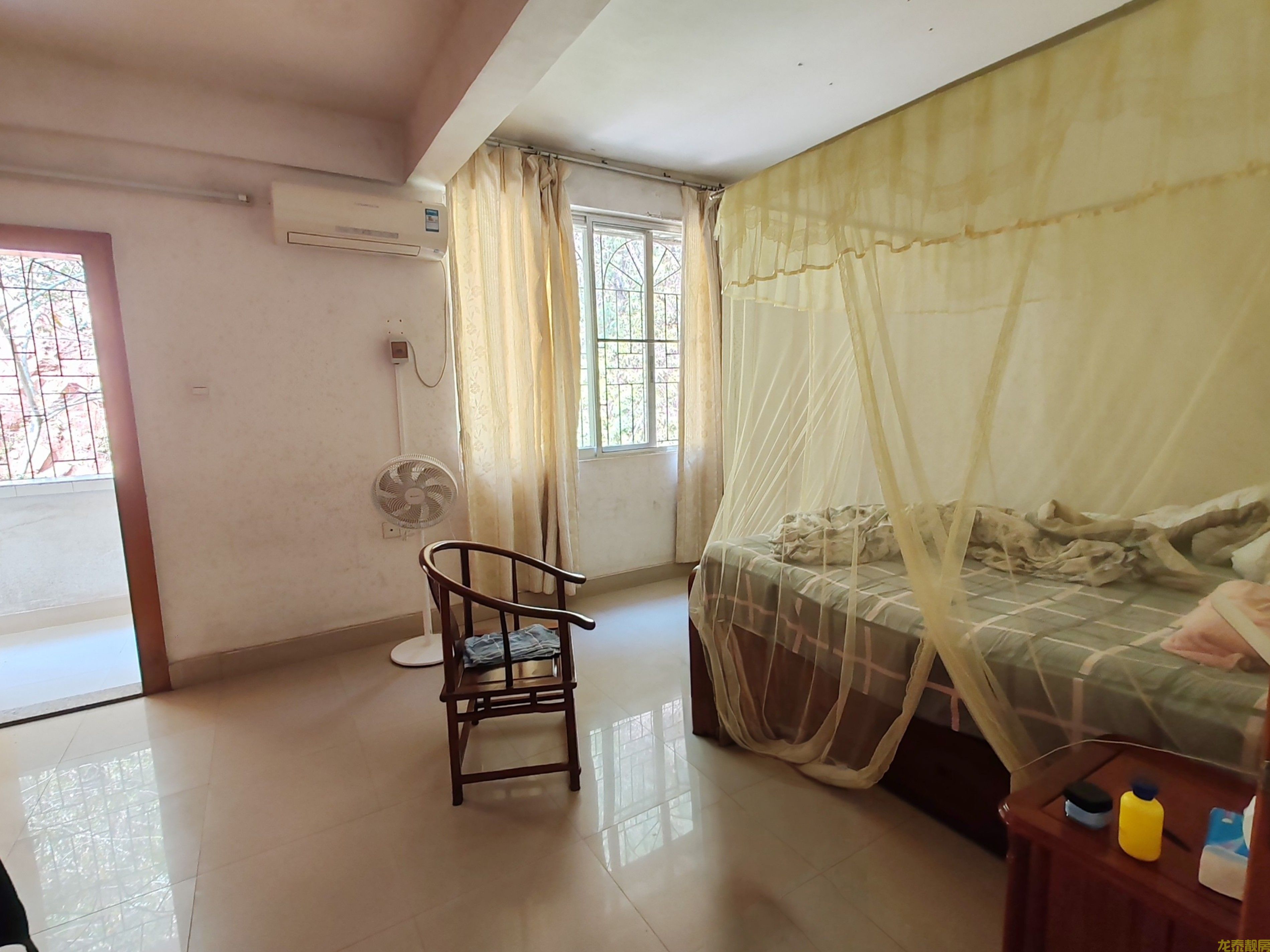 江口城区三层半自建房带前后花园