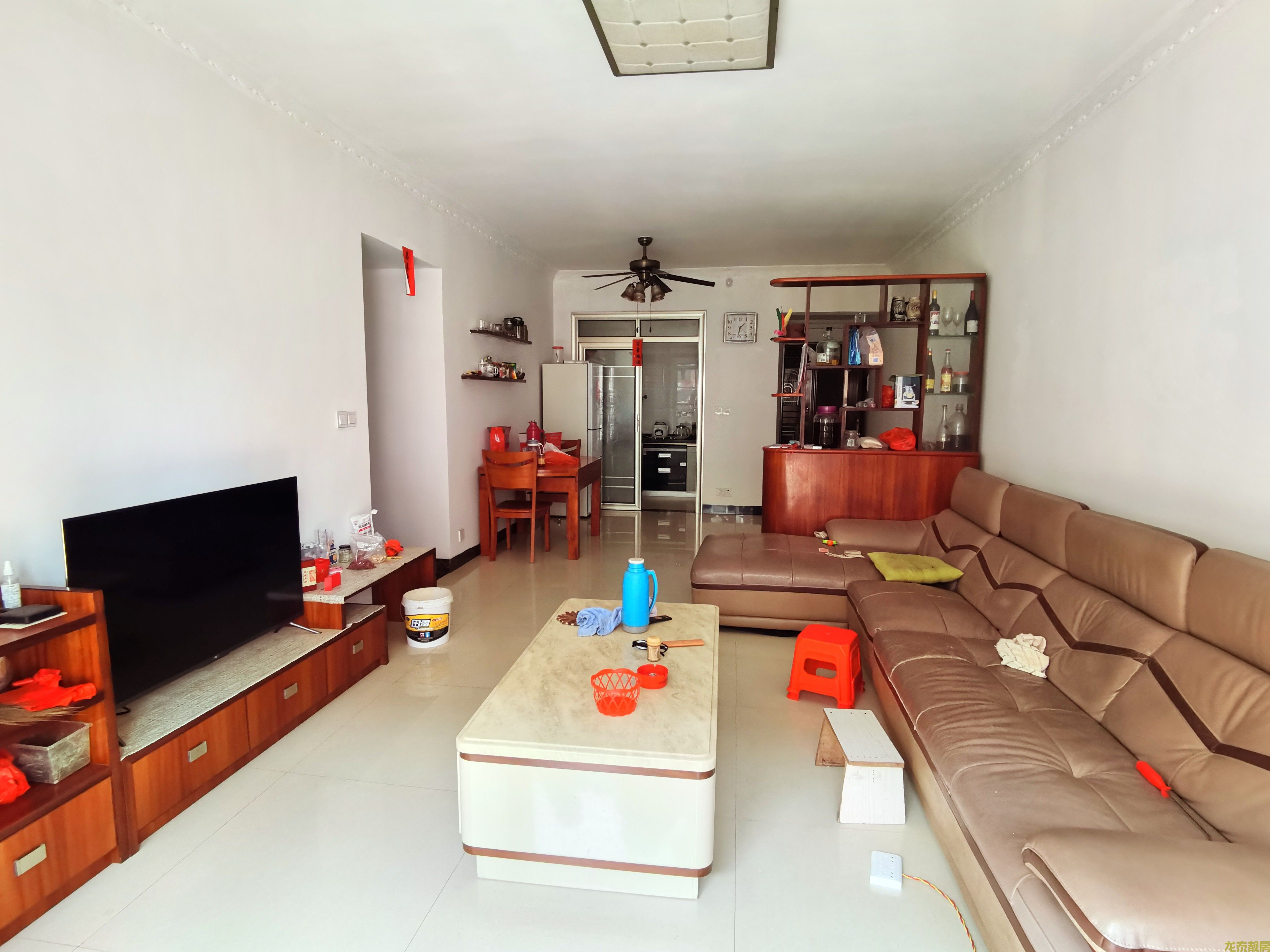 和富花园电梯南向三房户型