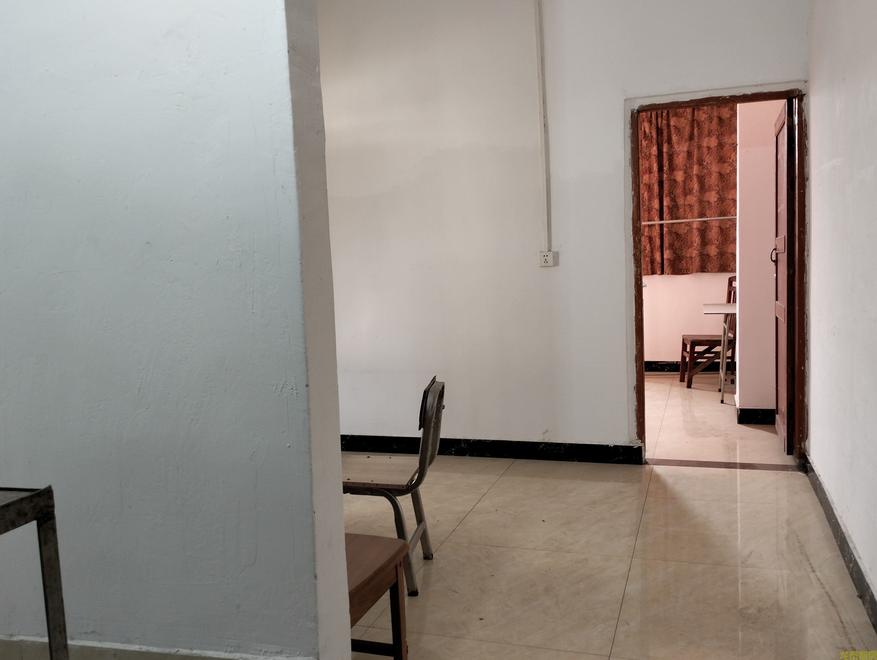 职中球场附近5楼