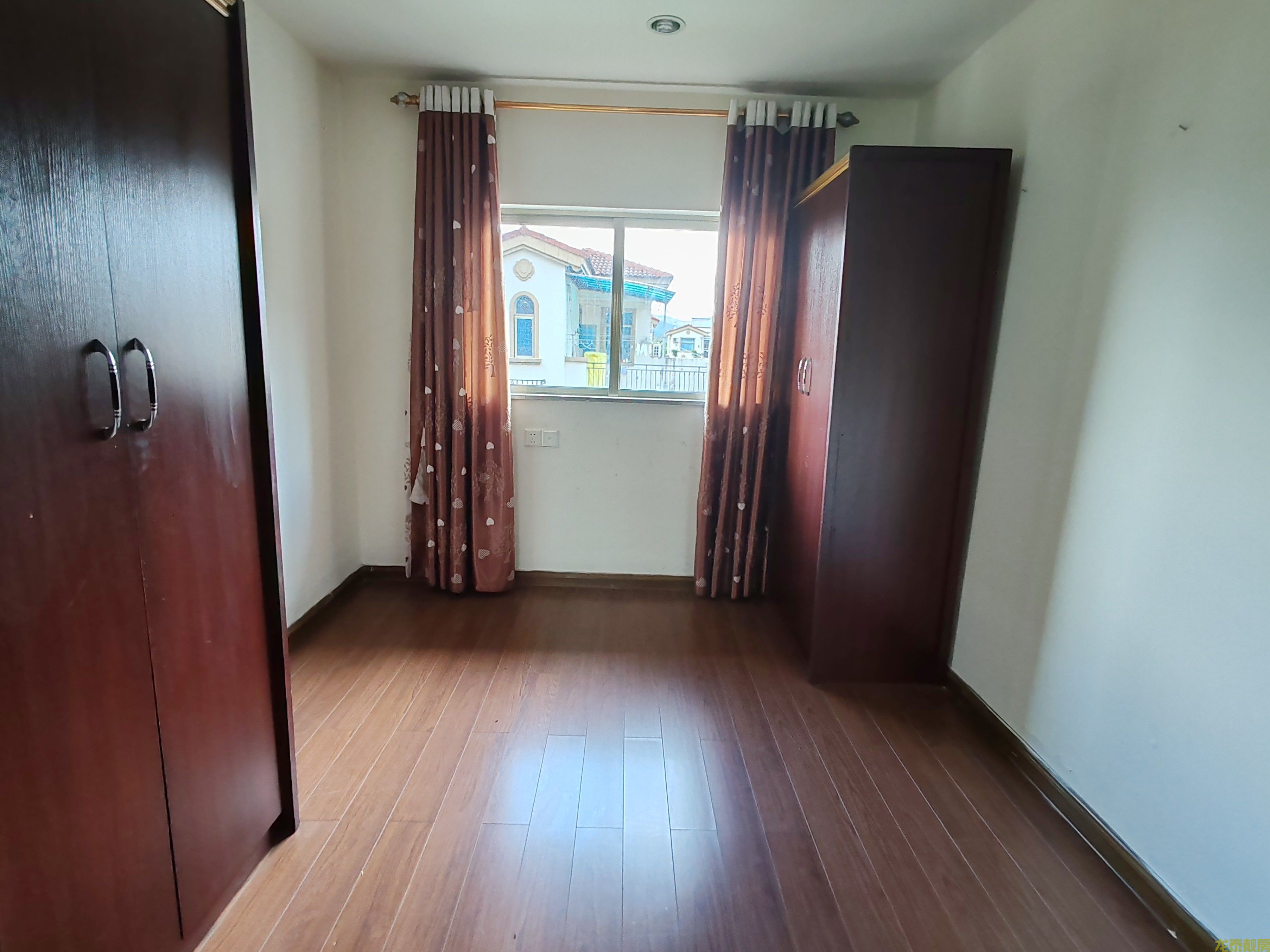 碧桂园单边位200多平大别墅